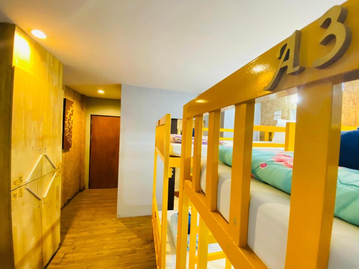 Frutta Hostel Patong Esterno foto